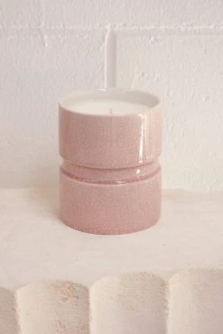 W22 Sara Candle In Black Currant Rose The Sara Candle