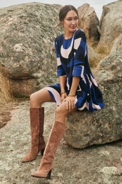 W22A Autumn Elsa Dress In Agave Dresses