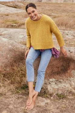 W22A Binny Jumper In Chartreuse Tops