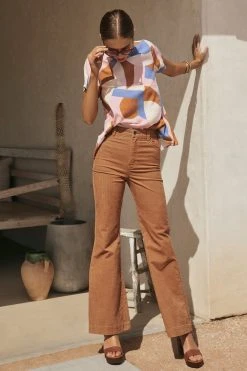 W22A Daisy Top In Jacaranda Tops