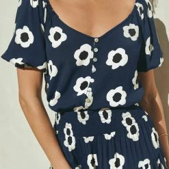 W22A Elodie Top In Ladybell Tops