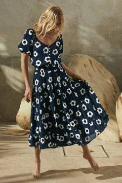 W22A Elyse Skirt In Ladybell