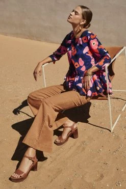 W22A Winter Celeste Top In Juniper Tops